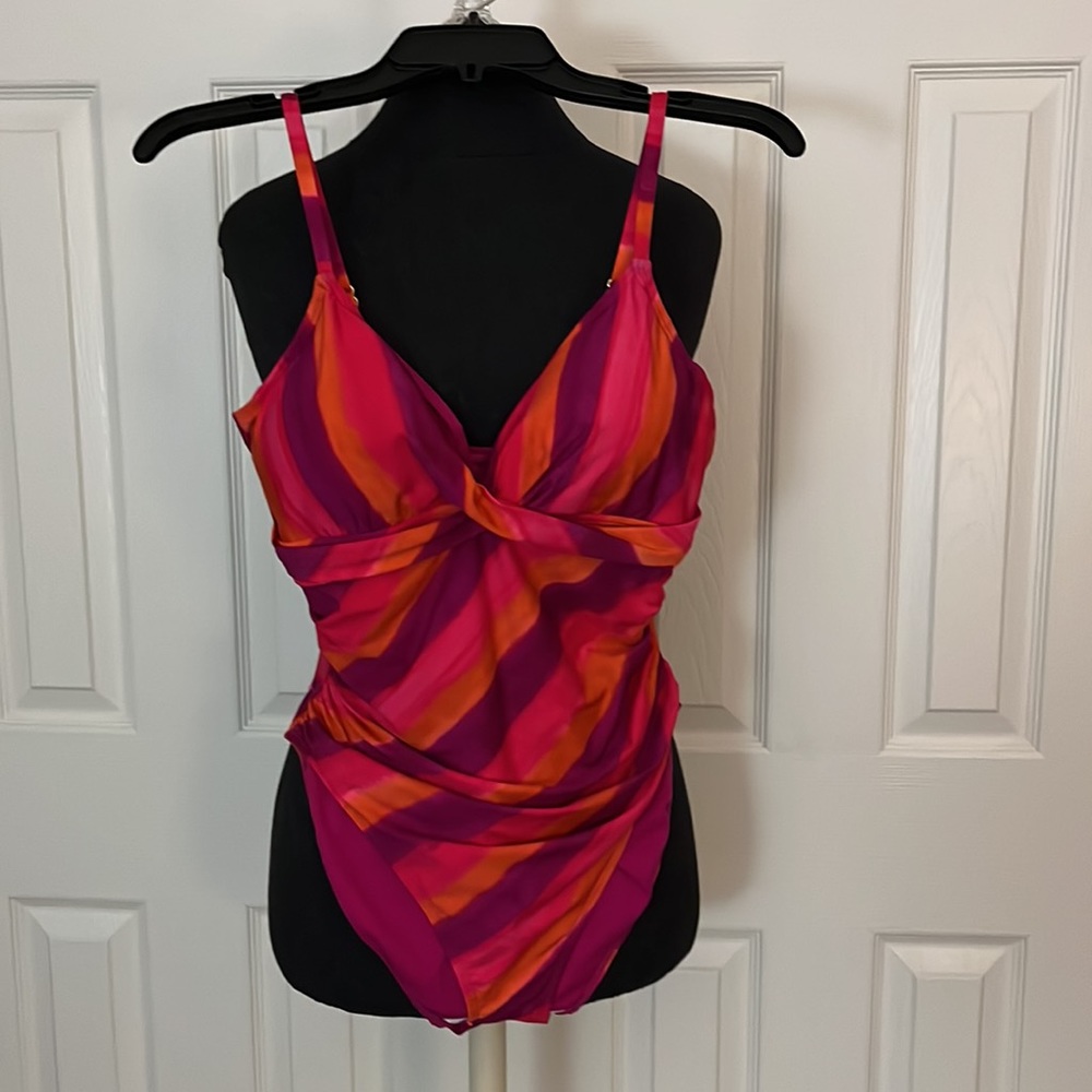 Ladies Beach Club Twist OnePiece, Multi Color, Slimming Swimsuit by RALPH LAUREN